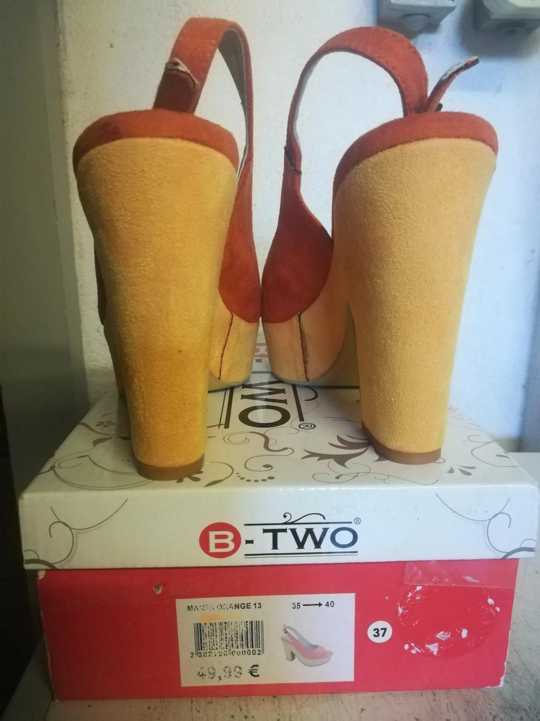 Escarpines Bicolore Naranja/Amarillo tacones 13 cm talla 37-nuevas (1 defecto) – photo 10